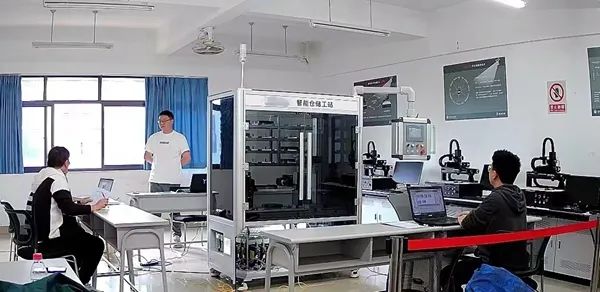 重庆举行首批智能制造工程技术人员专业技术等级考核